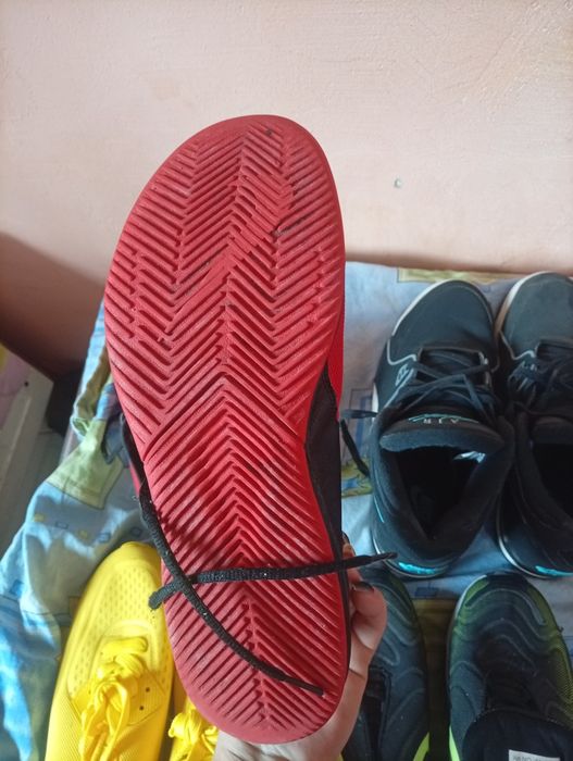 Мъжки маратонки 44