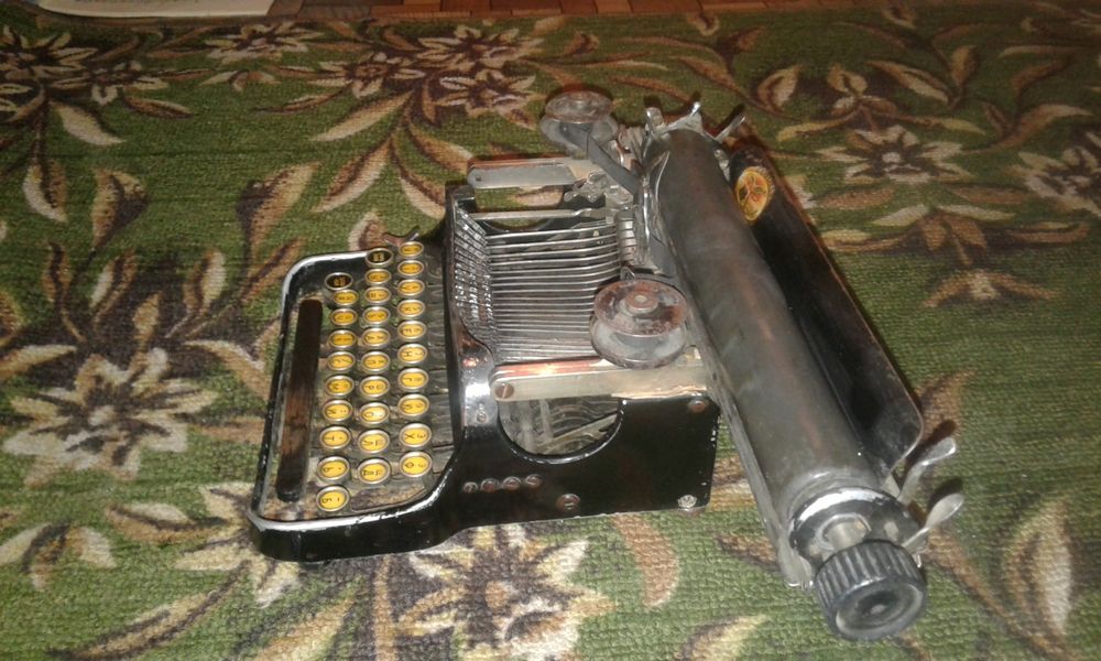 Продам печатную машинку