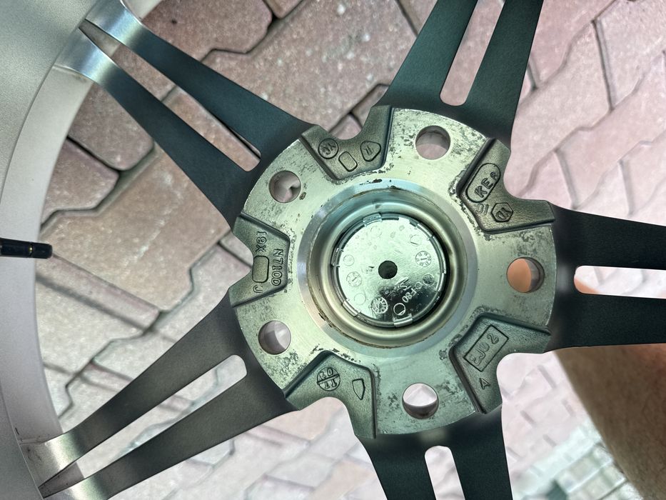 Чисто нови!!! Джанти с гуми спорт пакет BMW