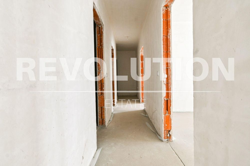 Тристаен апартамент в кв. Малинова долина