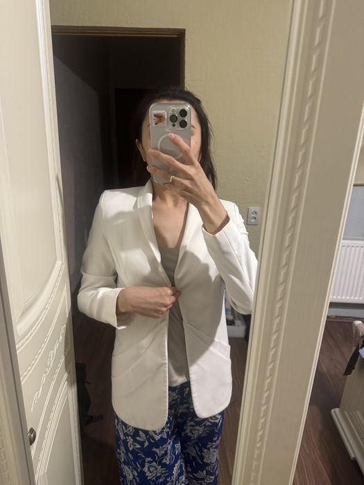 Продам пальто новая и пиджак