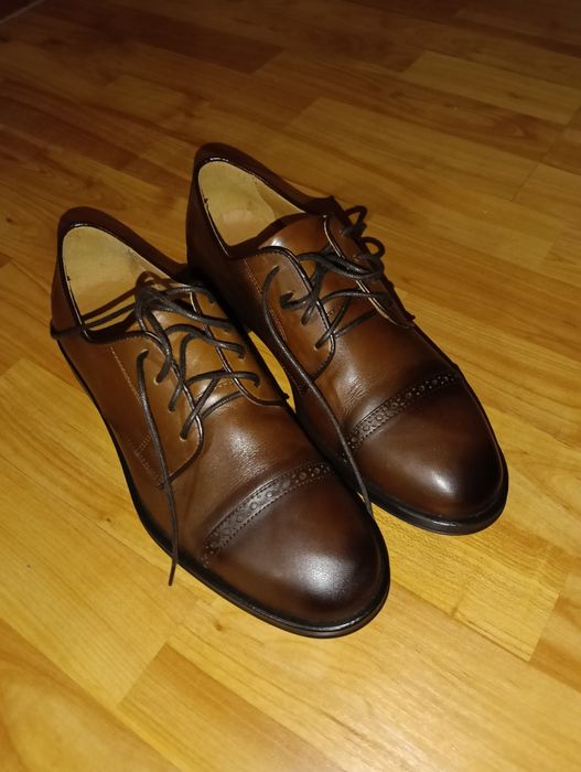 Vând pantofi bărbați  Mango