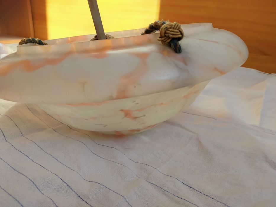 Lampa tavan din alabastru