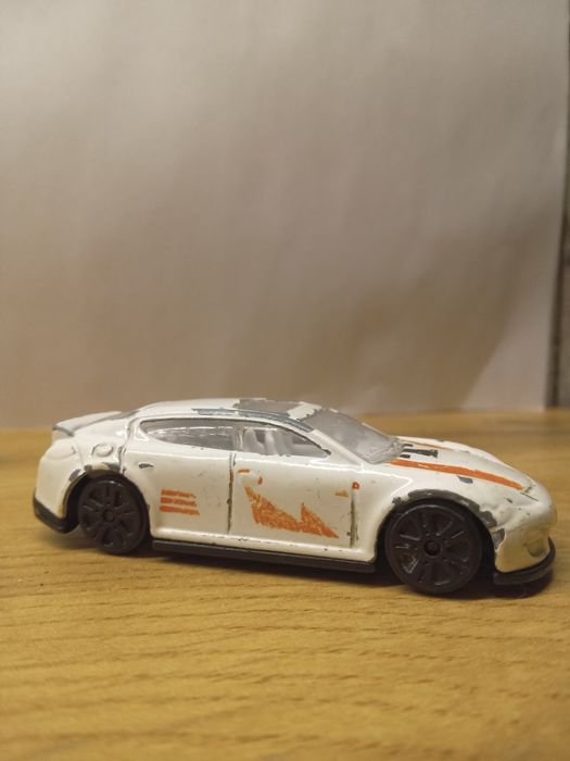 Продам машинки железные