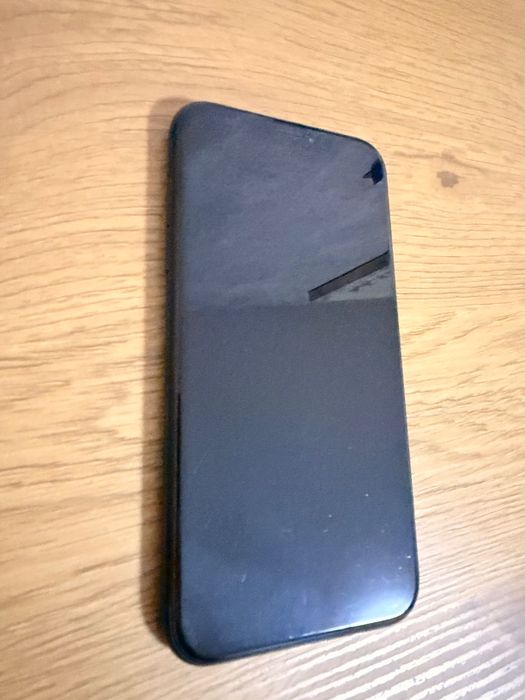 iPhone XR 128G  с калъф