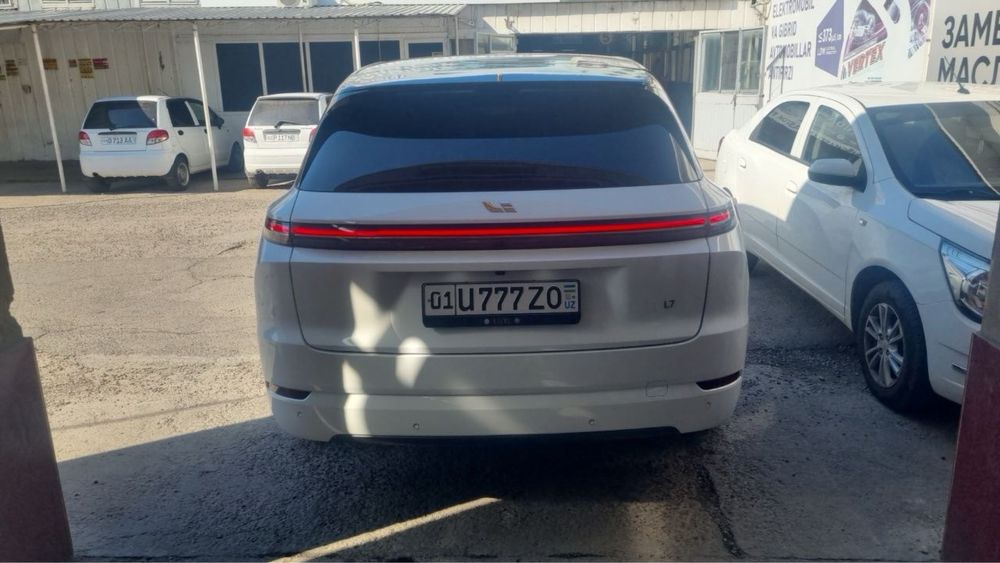 Lixiang L7 2024 — 4