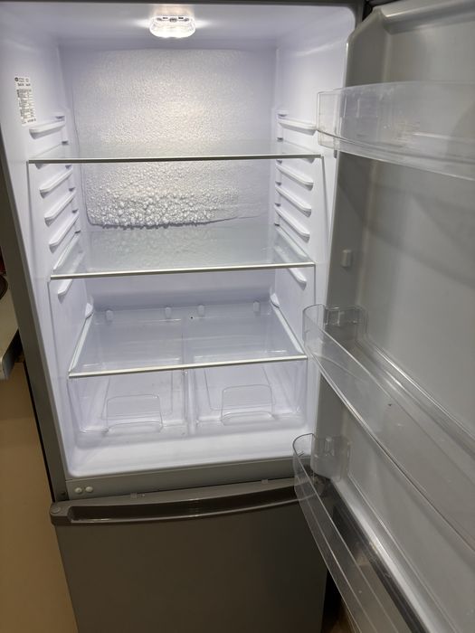 Холодильник Бирюса