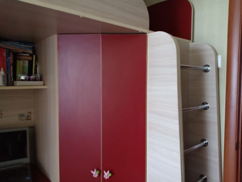 Продам чердак кровать Срочно!