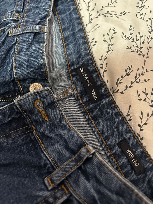 Blugi albastru inchis rupti