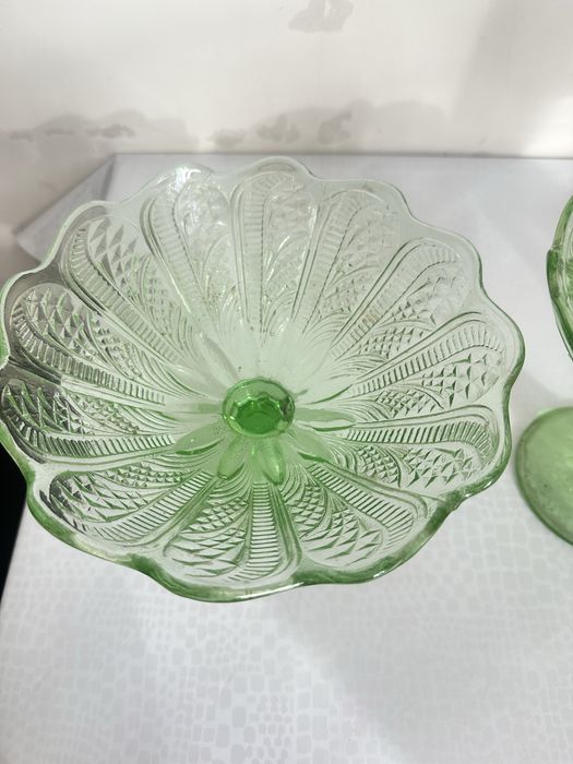 Ваза на ножке советкая