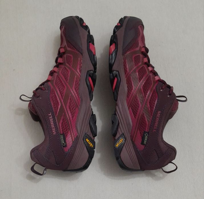 Ghete Gore Tex, semighete Merrell Moab FST Beet Red Vibram, Nr. 38 EU
