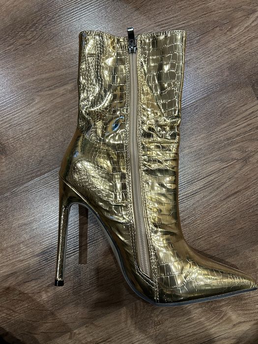 Златни боти