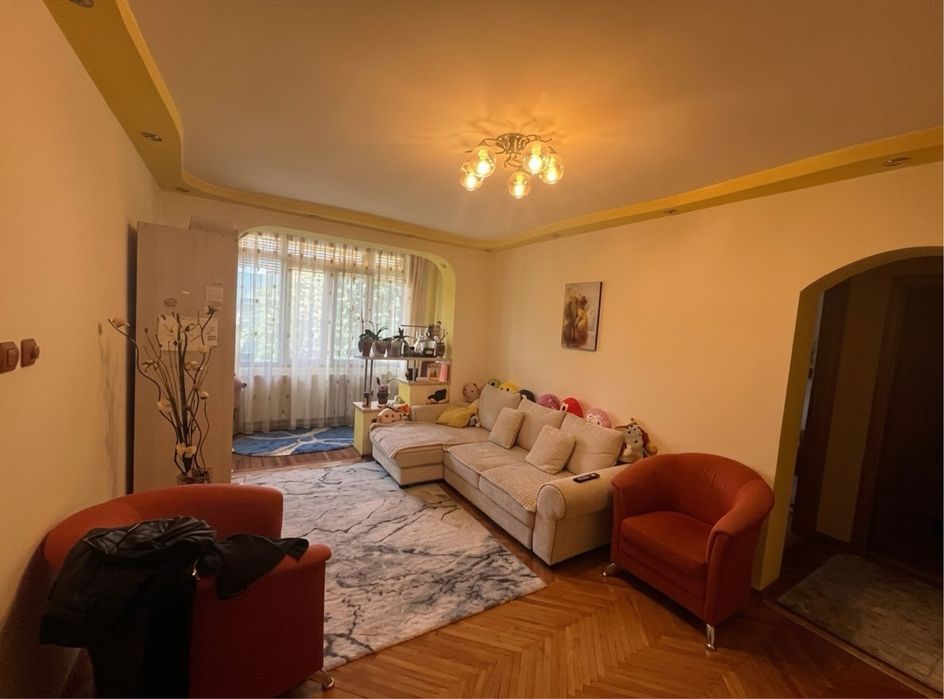 Apartament de închiriat