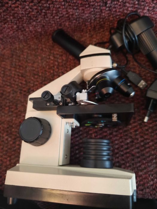 Microscop omegon