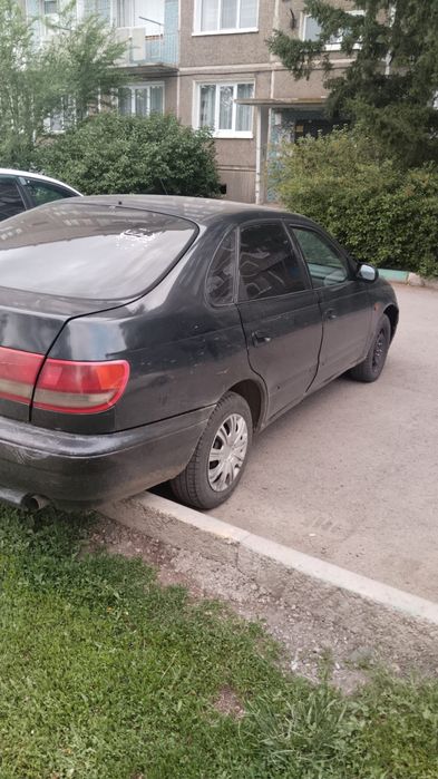Продам карину е.