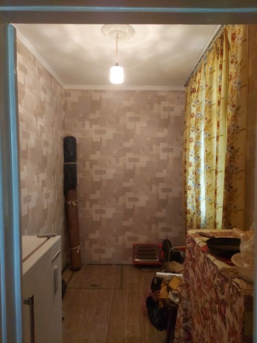 Продаётся 2х+ ком.кв(Авиасозлар 1)