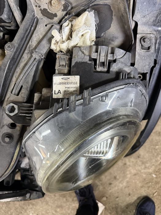 Продам фару левую на Мини купер