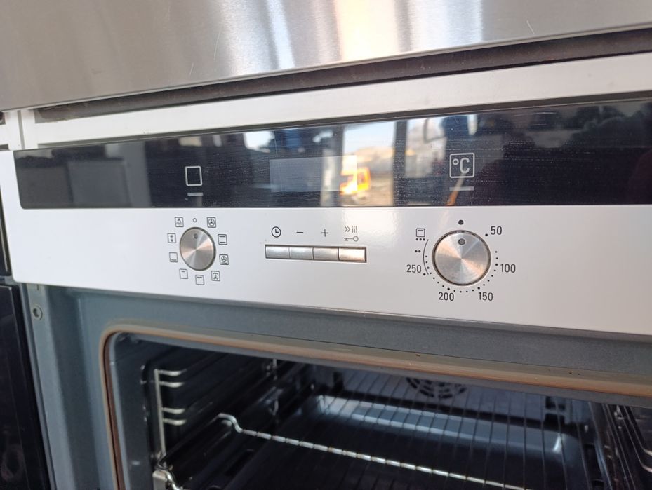 Фурна за вграждане Siemens A+