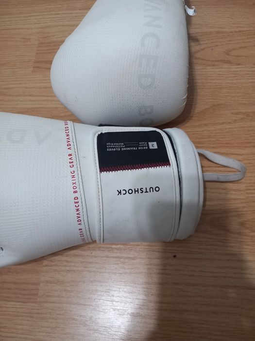 Manusi box Outshock