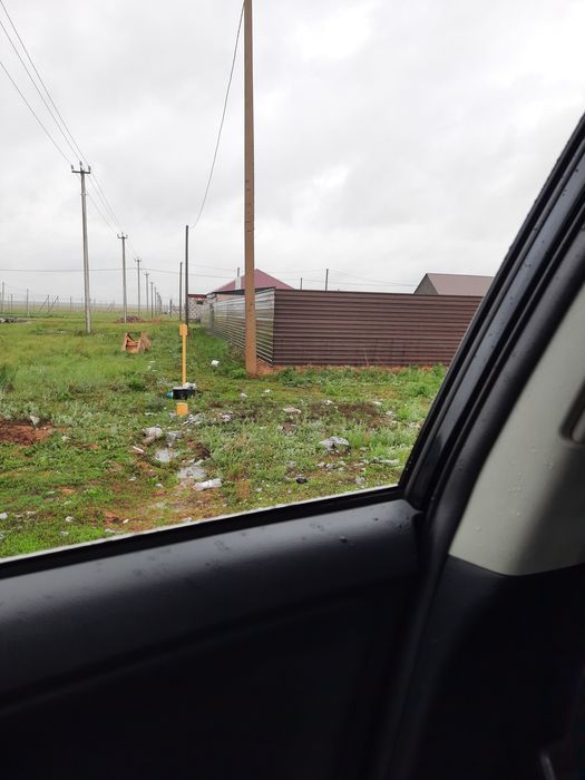 Земельный участок с постройкой