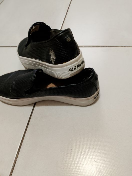 Vând espadrile dama ,piele ecologica,model deosebit,