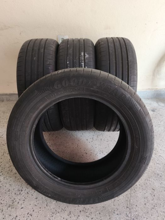 4 броя Goodyear 205/55/16 – Летни гуми с добър грайфер