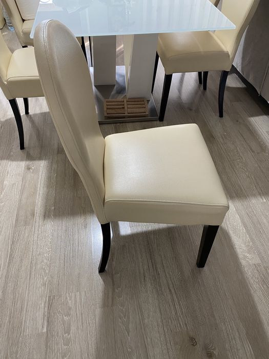 Vand set scaune lemn masiv