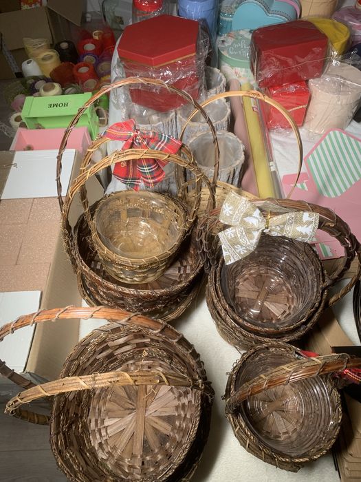 Hartie celofan pt aranjamente florale, burete uscat, cutii diverse