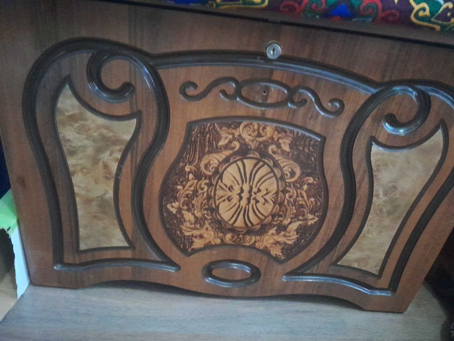 Parda, Sandiq, hontahta