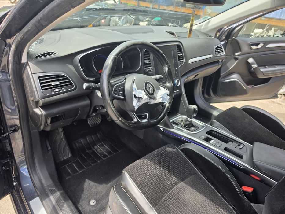 Dezmembrez Renault Megane 4 1.5 dci