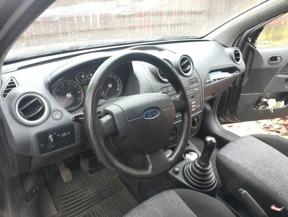 Ford Fiesta 4 cilindri distributie lant 1299cmc benzina  an 2006