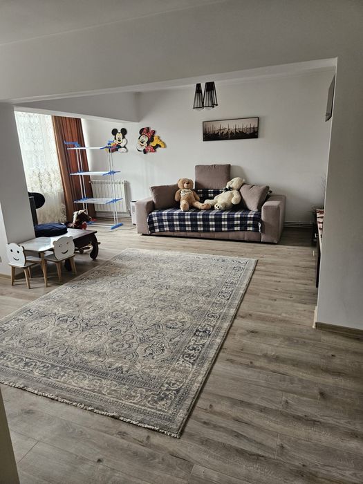 Inchiriez apartament 2 camere