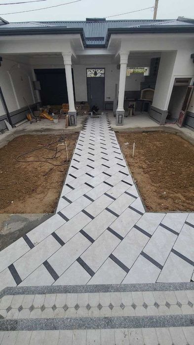 Сифатли кафель териш хизмати, ванна туалет пол ва бошка жойларга.