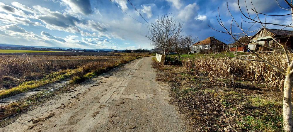 Vând teren intravilan in Cuzdrioara,750 mp
