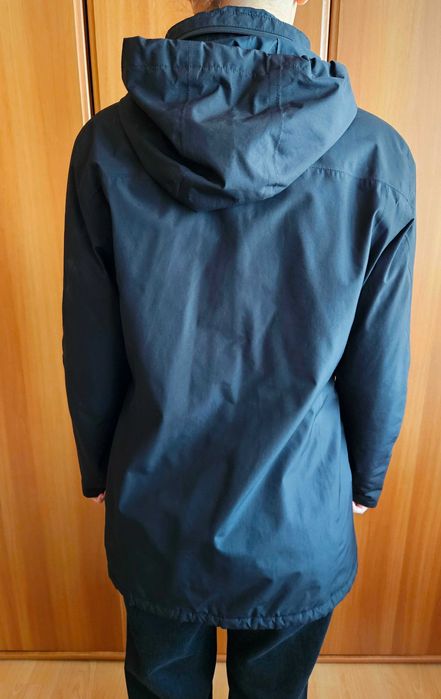 Geaca sport anti vant si ploaie