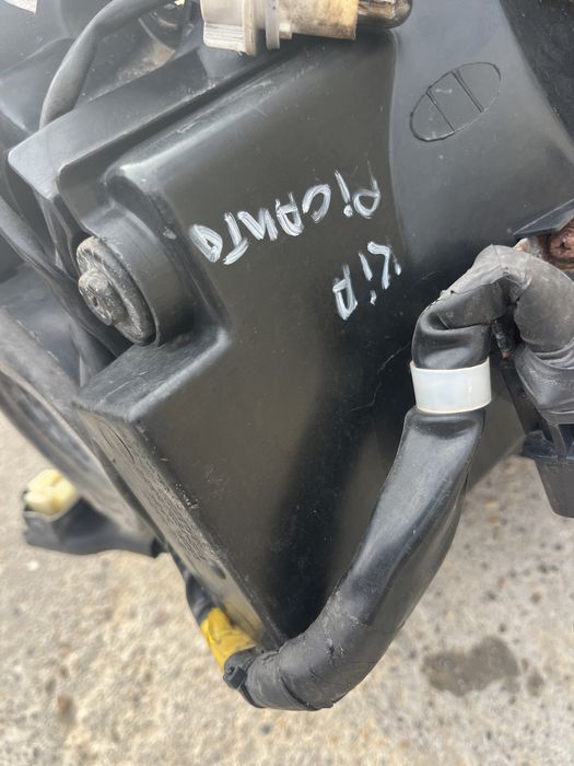 Фар Kia Picanto 2004-