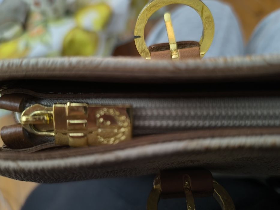 оригинална итал чанта с кожени акценти