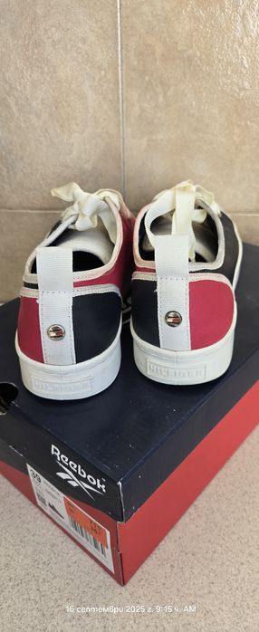 Маратонки /кецове Tommy Hilfiger