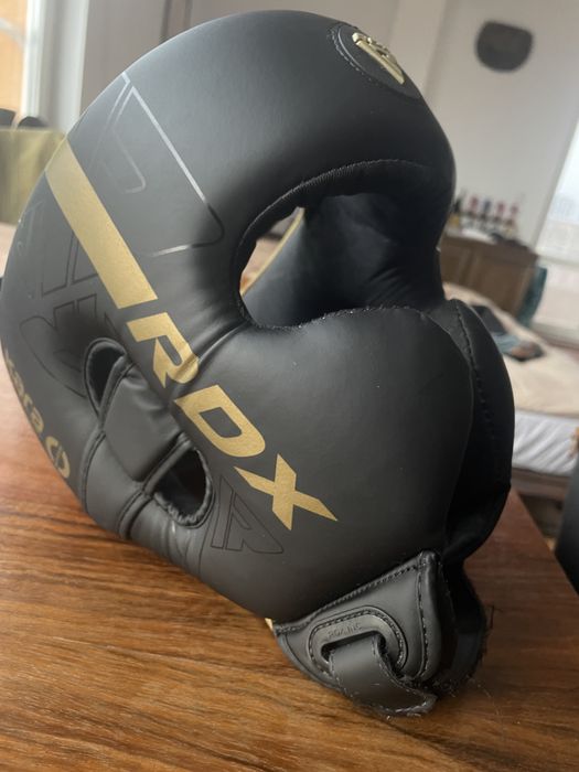 Каска за бокс RDX