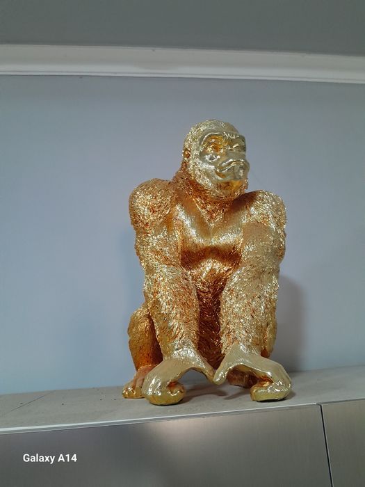 Продаётся  статуэтка ГОРИЛЛЫ