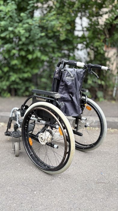 Carut Batrani Persoane Handicap/Dizabilitati Scaun de Inpins-Carucior-
