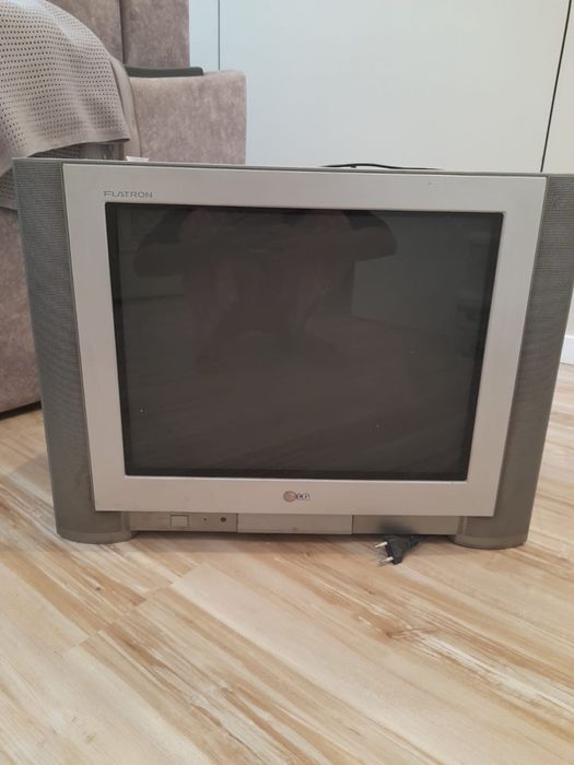 Телевизор тв.