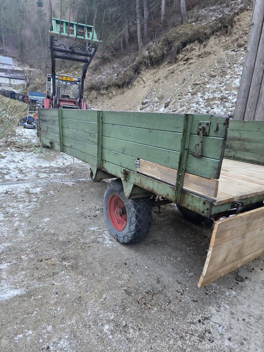 Remorca tractor Baloti 4 tome