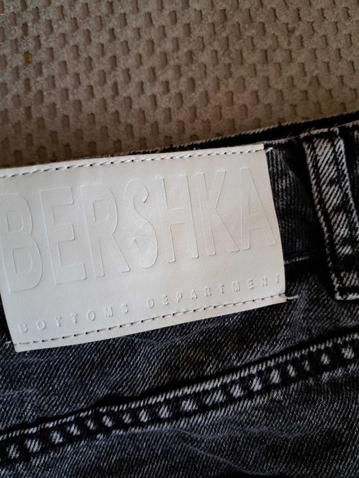 Къси панталони Bershka
