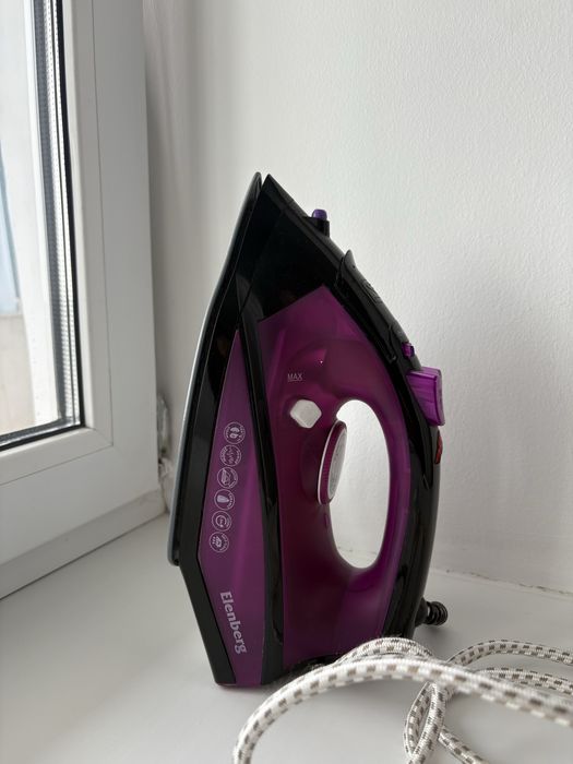 Утюг Elenberg в хорошем состоянии