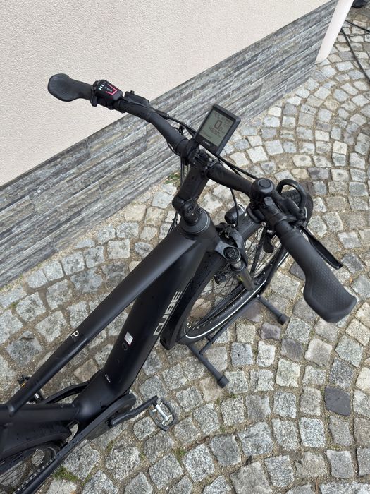 Електрически велосипед Cube Touring PRO размер: 28/56см Smart system