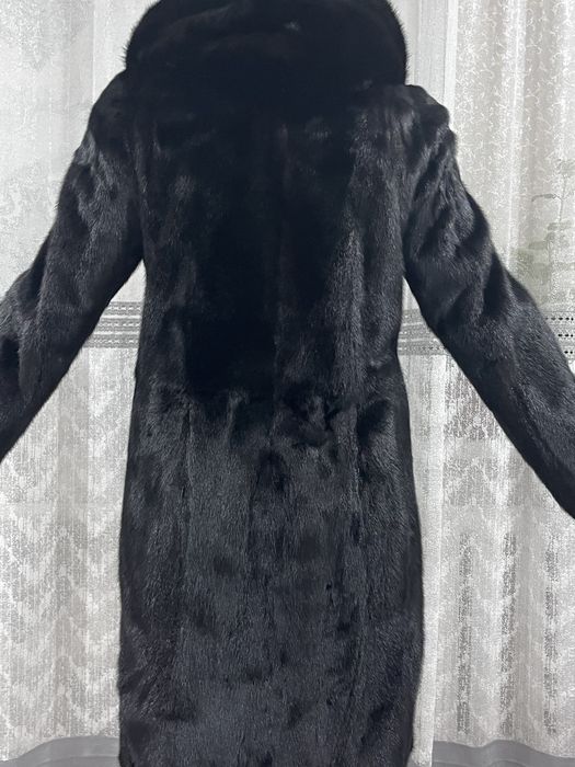 Продам норковую шубу