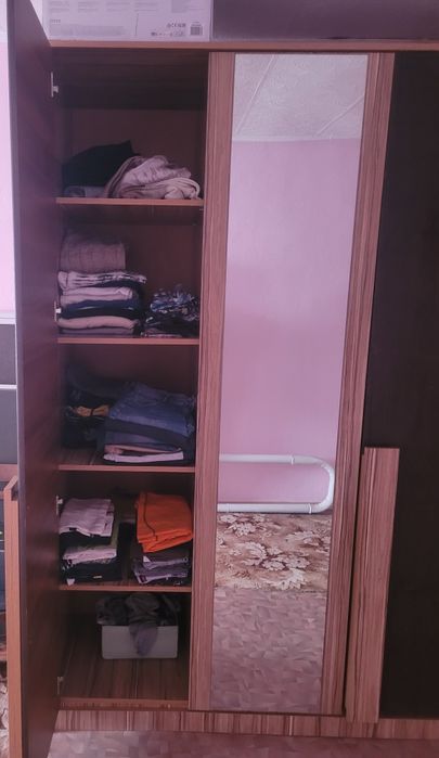 Продам шкаф для одежды