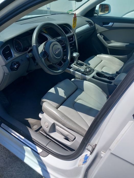Audi  a4 b8 2012