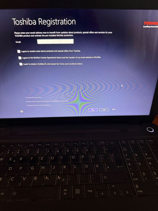 Лаптоп Toshiba Satellite C 70 D - A - 11 E